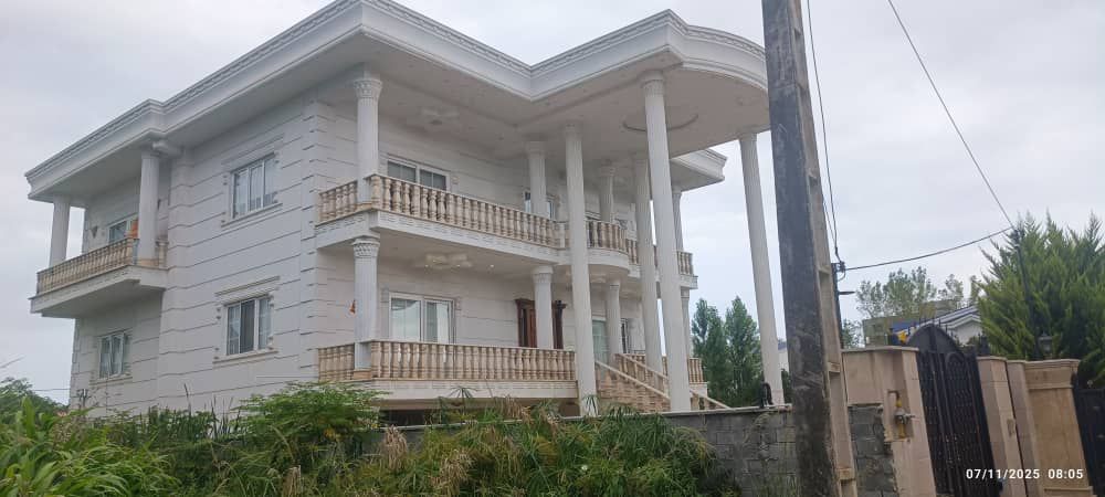 ویلایی ۵۸۰ متری